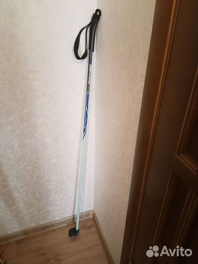 Лыжи с ботинками, креплениями, палками