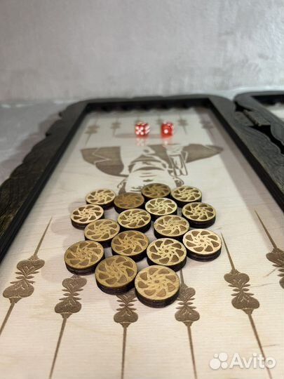 Нарды ручной работы со стеклянным игровым полем