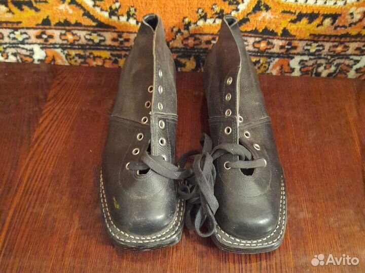 Ботинки лыжные СССР 41 размер Новые