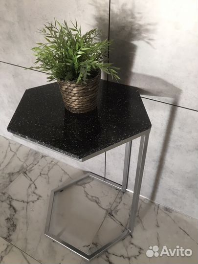 Стол журнальный