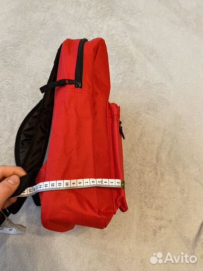 Рюкзак красный