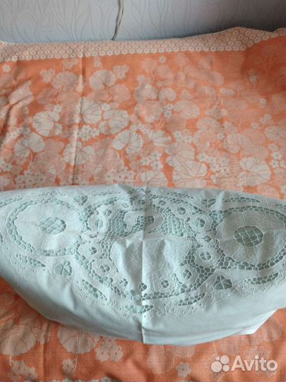 Подзорник, наволочки, рушники