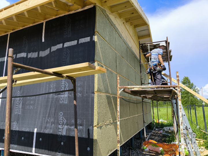 Бригада строителей