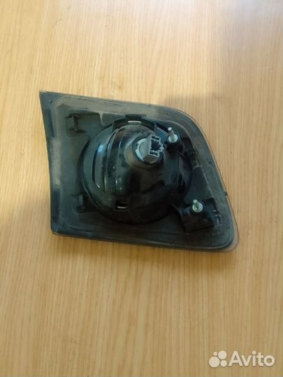 Стоп сигнал, фонарь в багажник Мазда 3 BK седан