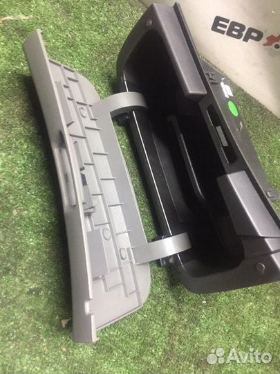 Бардачок Chevrolet Aveo T300 седан 1.6 F16D4 2012