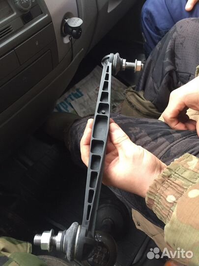 Стойка стабилизатора передняя