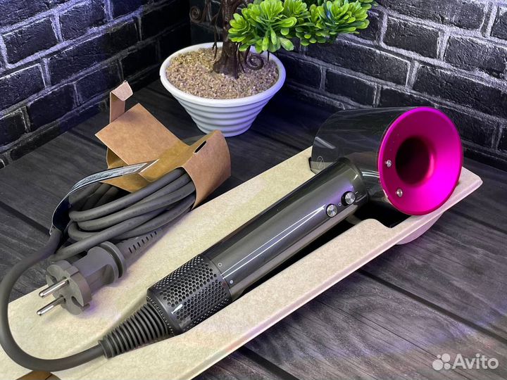 Фен Dyson supersonic hd08