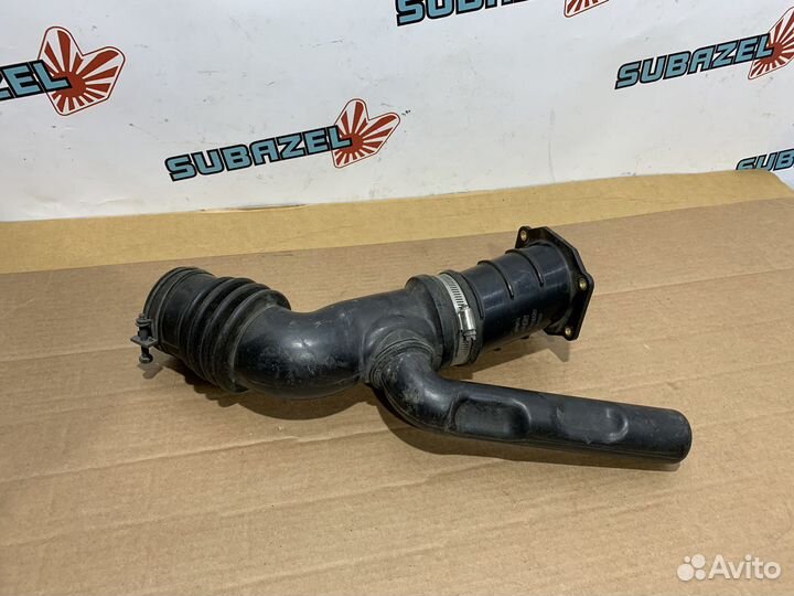 Впускной патрубок Subaru