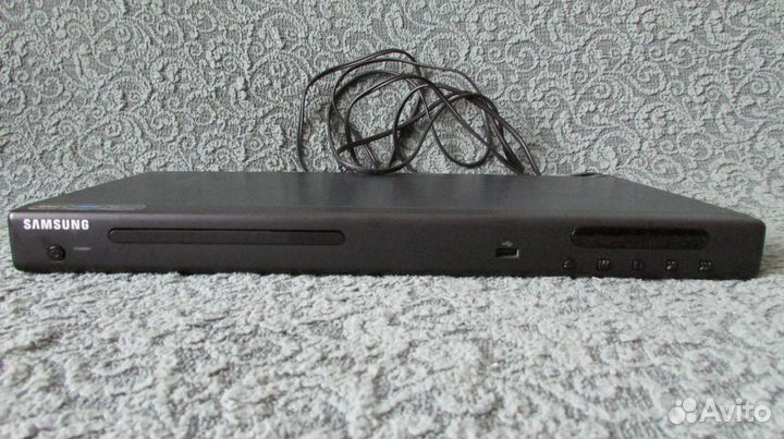 Отличный DVD-проигрыватель samsung P-380