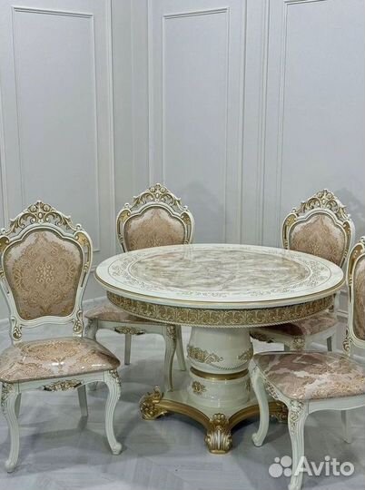 Комплект стол и стулья