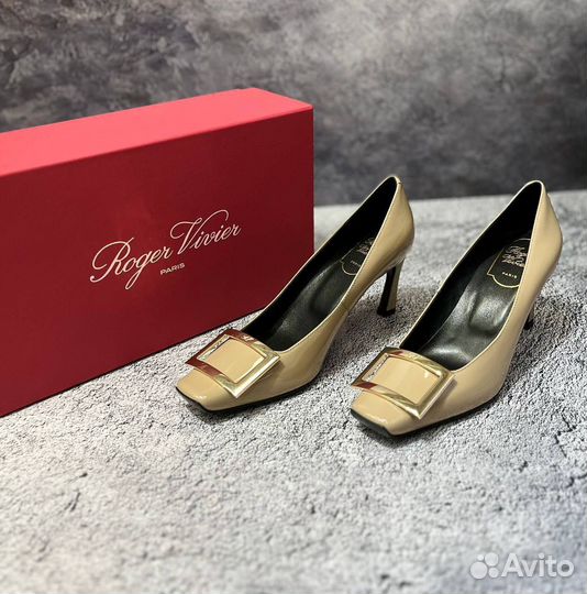 Туфли женские Roger Vivier