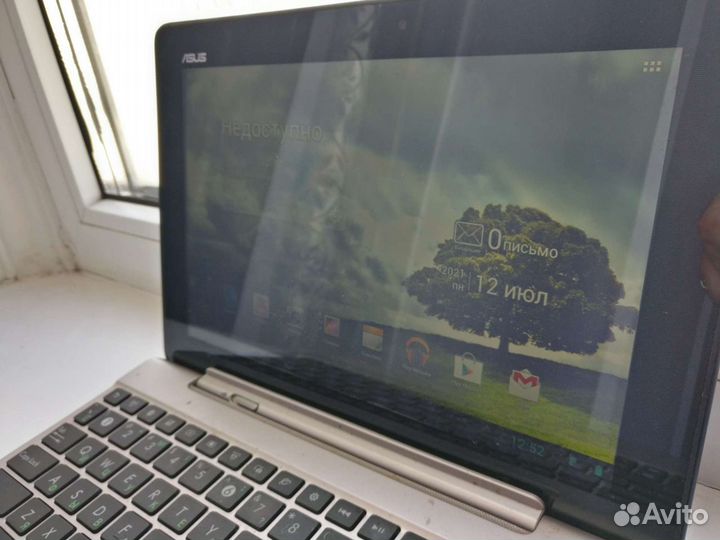 Планшет Asus TF300