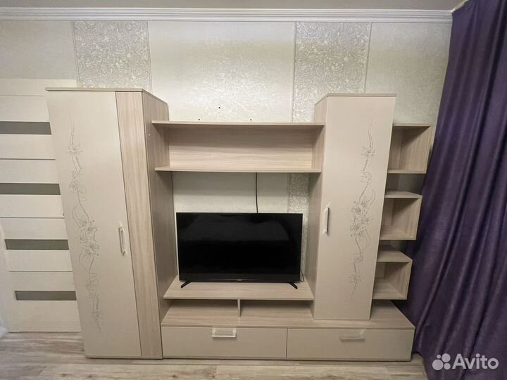 Стенка горка в гостиную