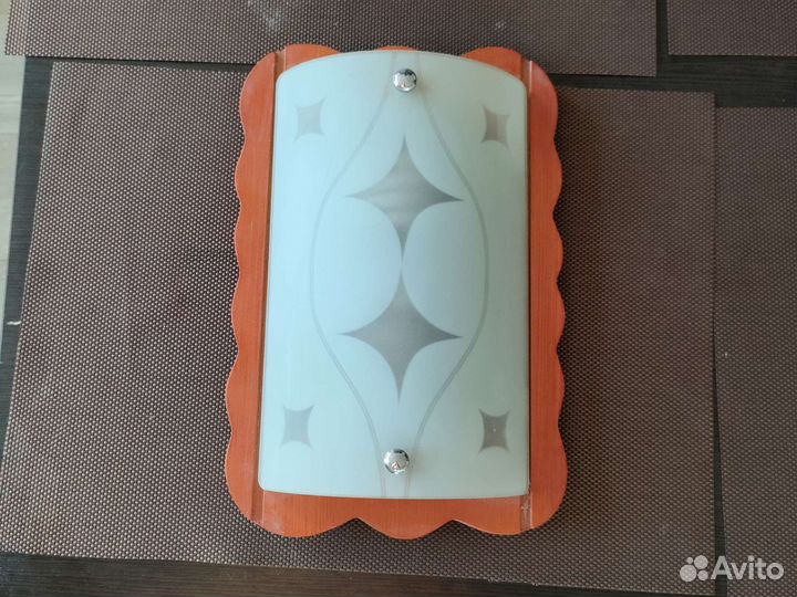 Светильник настенный