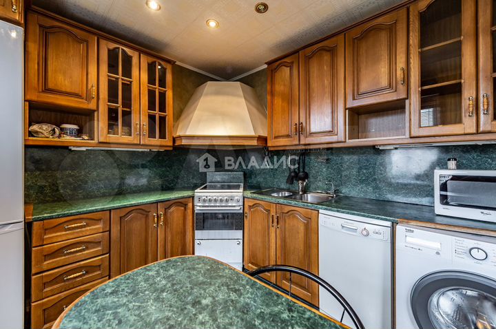 3-к. квартира, 68 м², 8/10 эт.