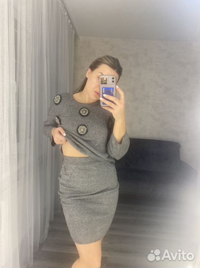 Костюм с юбкой