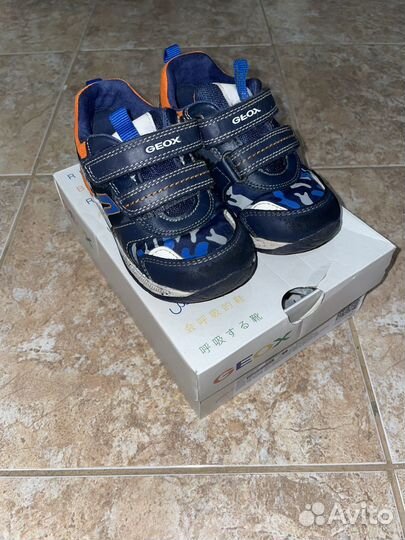 Кроссовки детские geox