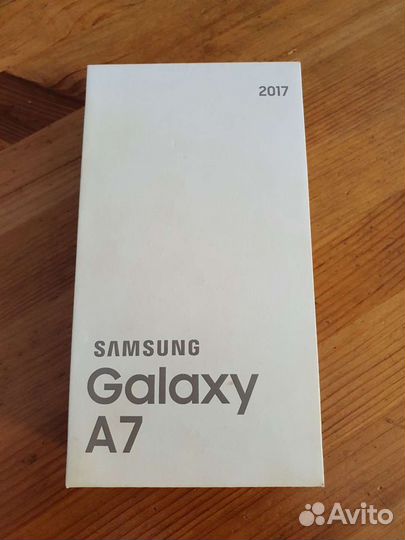 Samsung Galaxy A7 (2017) SM-A720F/DS, 3/32 ГБ