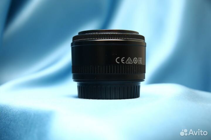 Canon 50mm f/1.8 II