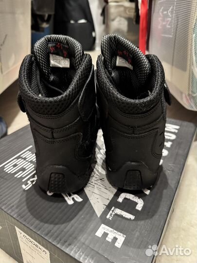 Мотоциклетные ботинки