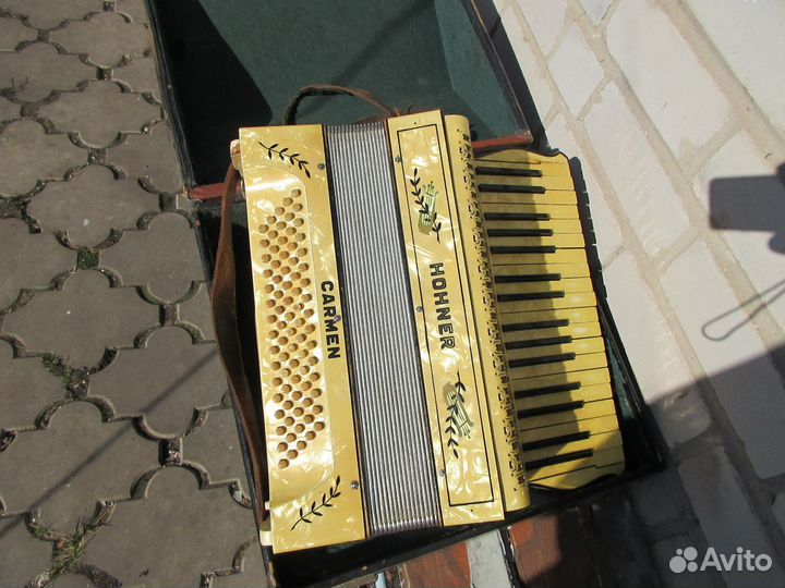 Раритетный аккордеон hohner carmen 40-х годов