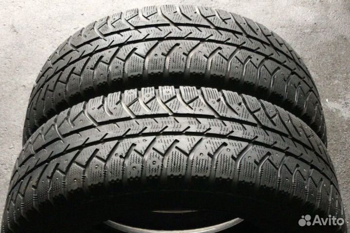 Bridgestone Ice Cruiser 7000 245/70 R16