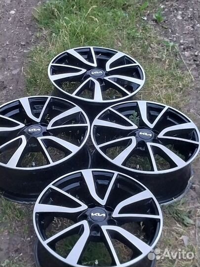 Литые диски r17 5x114 3 kia