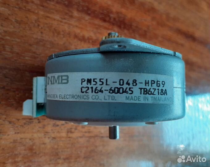 Шаговый двигатель PM55L-048