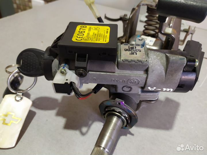 Замок зажигания Chevrolet Aveo хэтчбек 2009г