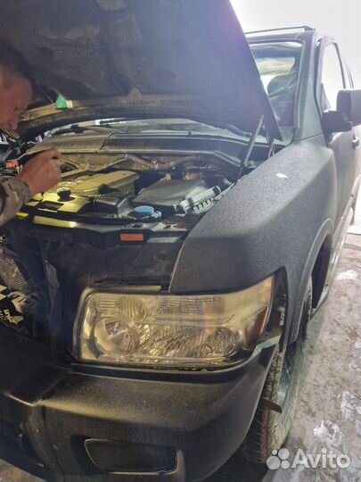 Infiniti QX56 5.6 AT, 2004, битый, 280 000 км