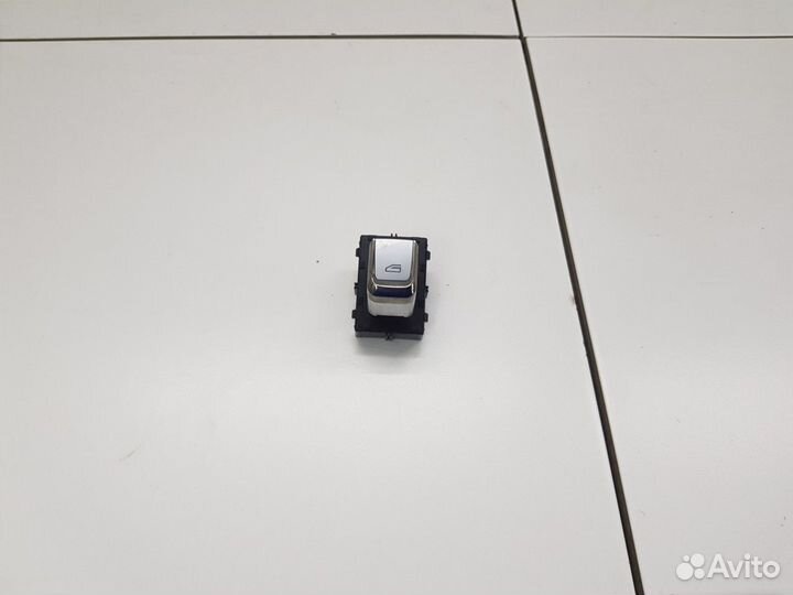 Кнопка стеклоподъемника задняя правая