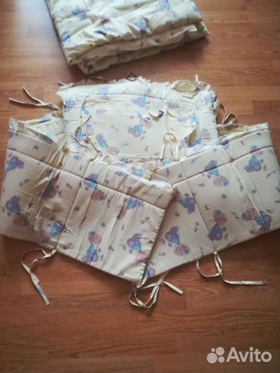 Бортик,балдахин,одеяло (комплект)в кроватку