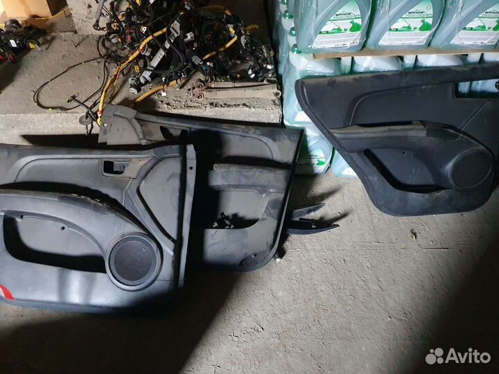 Дверные карты kia Sportage 2