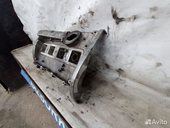 Passat B5 B5+ VW клапанная крышка