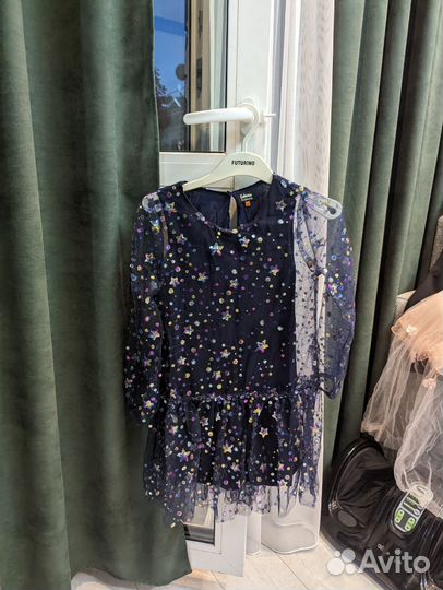 Нарядное платье синего цвета с пайетками