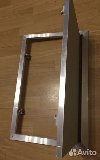 Люк ревизионный 500х300 нажимной новый