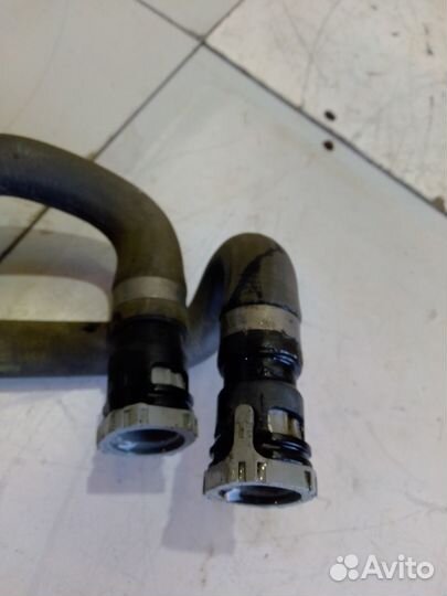 Патрубок отопителя (Volvo S60)