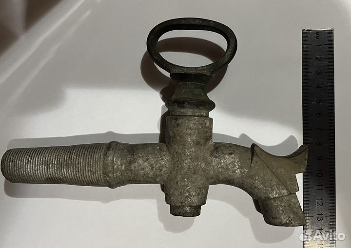 Кран для дубовой бочки