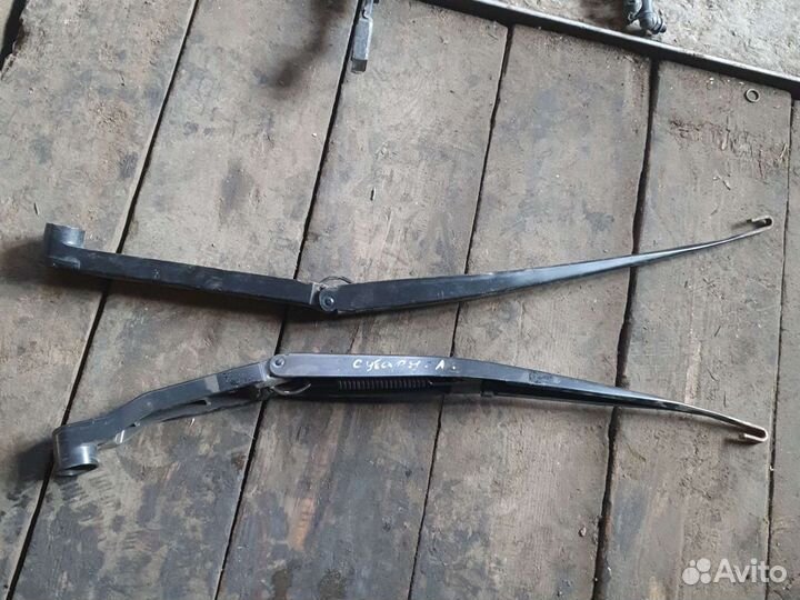 Поводок дворника Subaru Outback B13