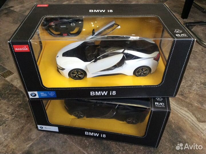 Машина Rastar ру 1:14 BMW i8