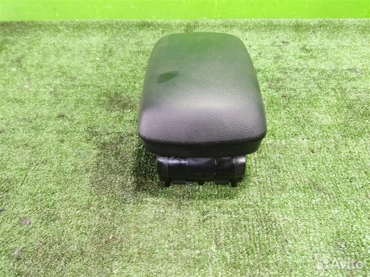 Подлокотник KIA ceed (ED) 2010