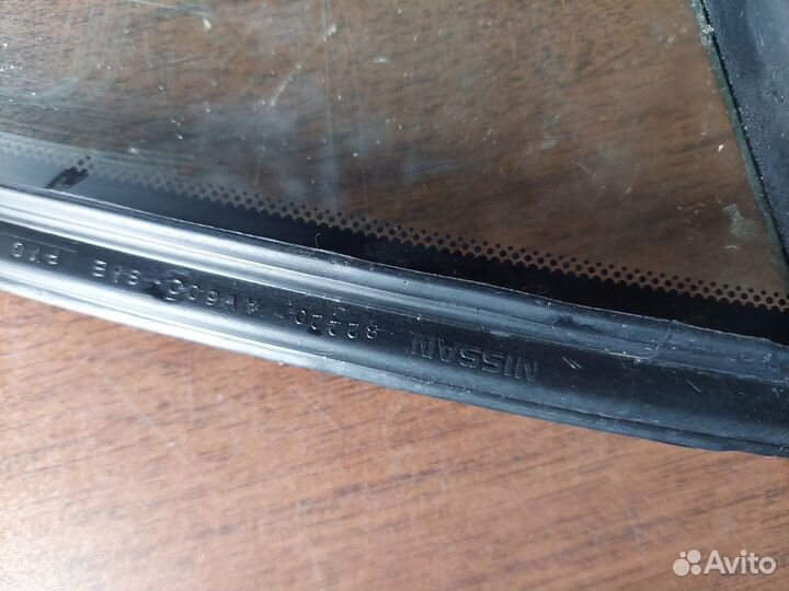 Форточка задняя правая Nissan Primera P12