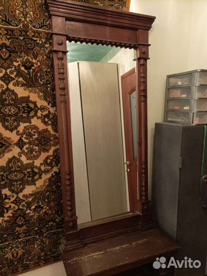 Зеркало старинное