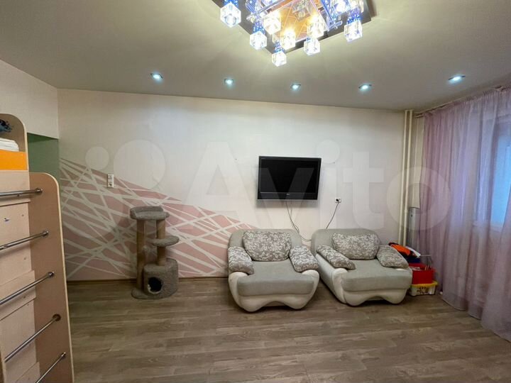 3-к. квартира, 68 м², 1/9 эт.