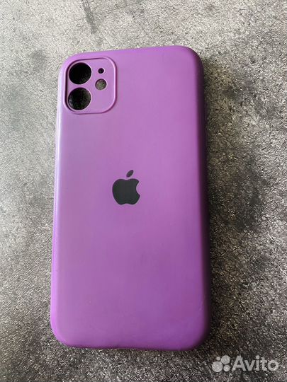 Чехол на iPhone 11