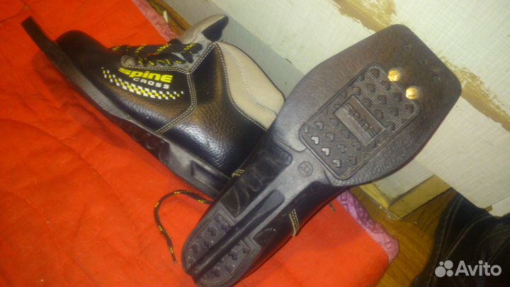 Лыжные ботинки коньковые