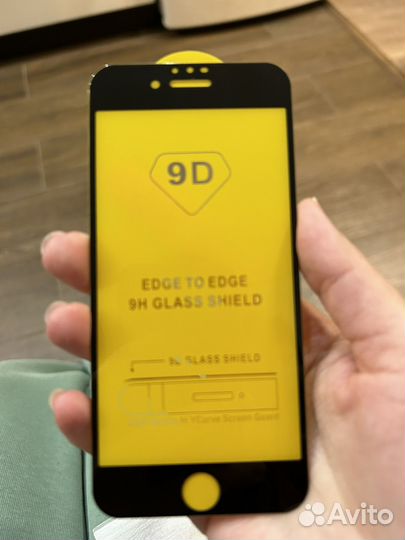 Защитное стекло на iPhone 7/8