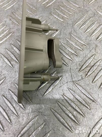 Б/У Направляющая шторки багажника Opel Insignia 35