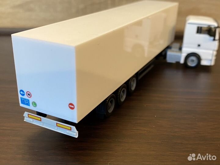 1:87 Модель грузовика MAN от Herpa