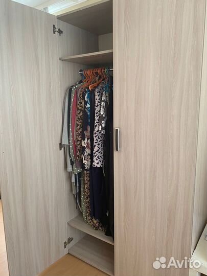 Продам трёхдверный шкаф